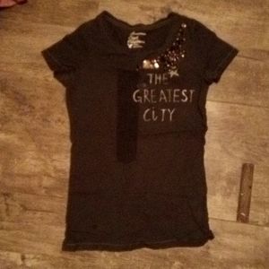 Gray especially designed dressed up t-shirt sequence